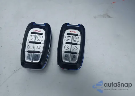 2020 Chrysler Voyager Lxi z USA, uszkodzony, nr VIN 2C4RC1DG8LR265156